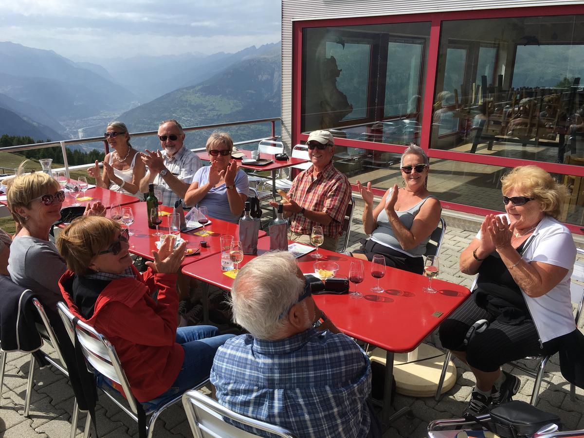 Auberge de jeunesse Restaurant Fleschboden à Rosswald Extérieur photo